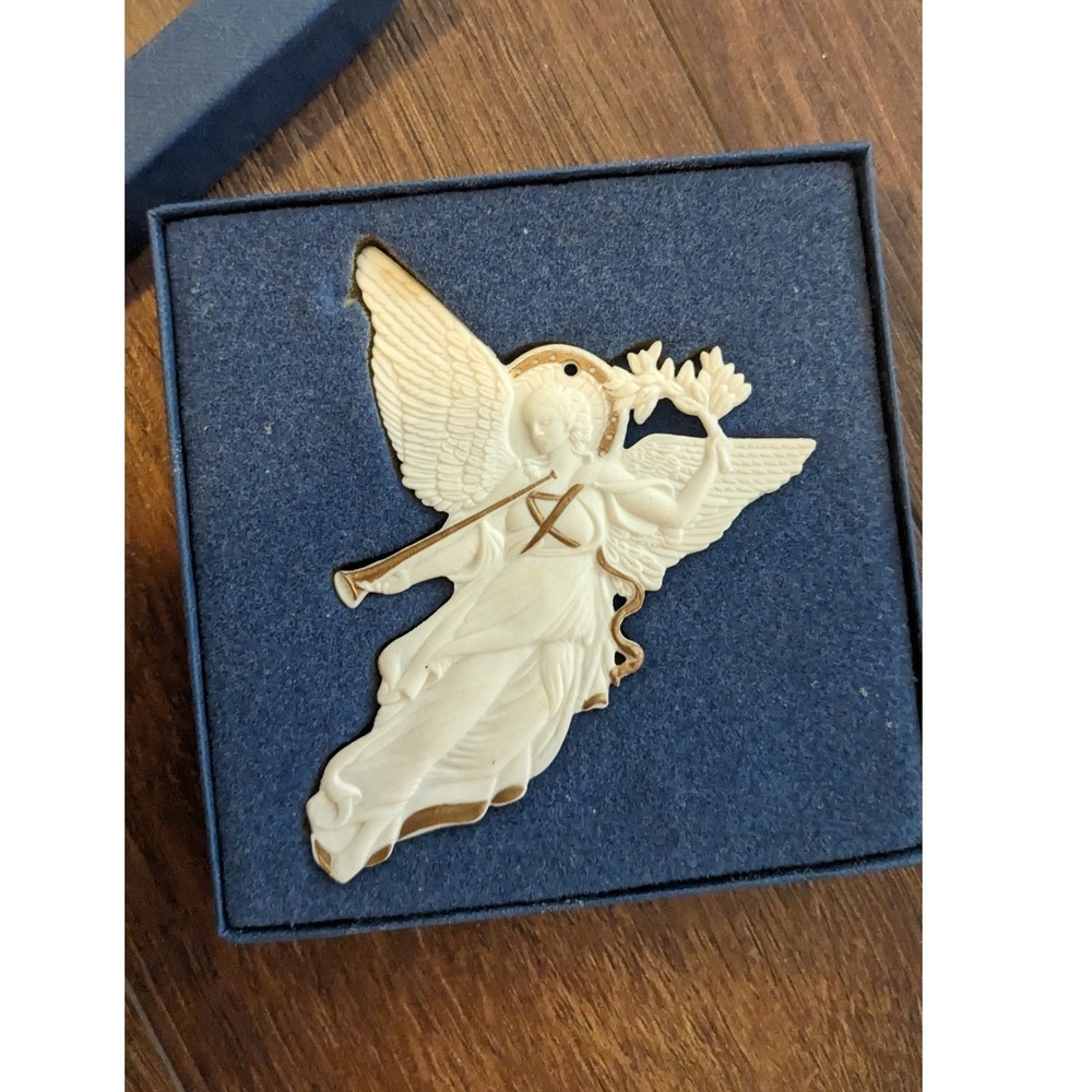 Wedgwood Peace Angel Christmas Ornament‎ Cream Gold Porcelain with Box England